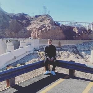 Meet your Posher, Amir